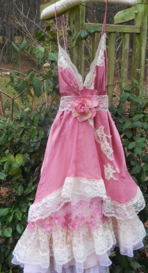 Charming Barbie Pink Party Dress A-Line Spaghetti Straps Lace Hem Maxi Prom Dress RS703