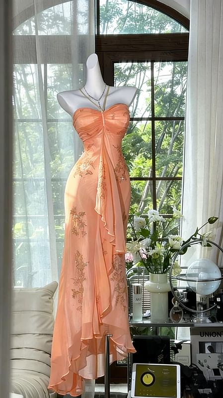 Light green halter neck straps, fitted waist, elegant ball gown R6527