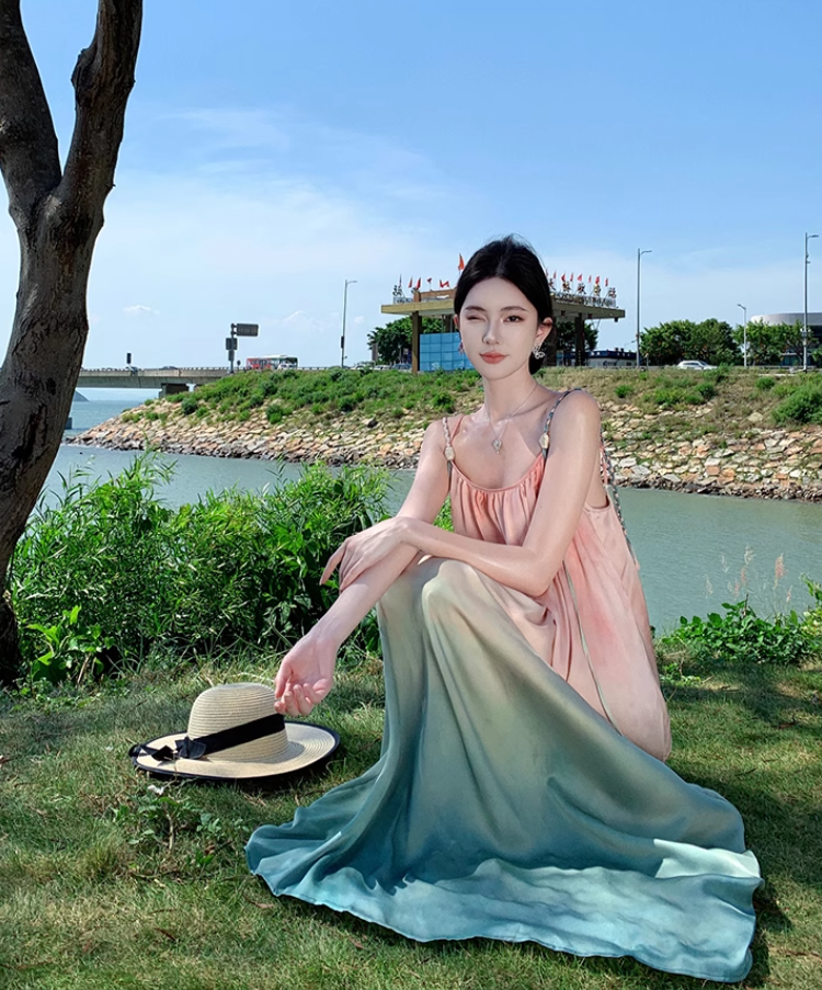Beach holiday style gradient loose suspender beach dress atmosphere skirt R1580