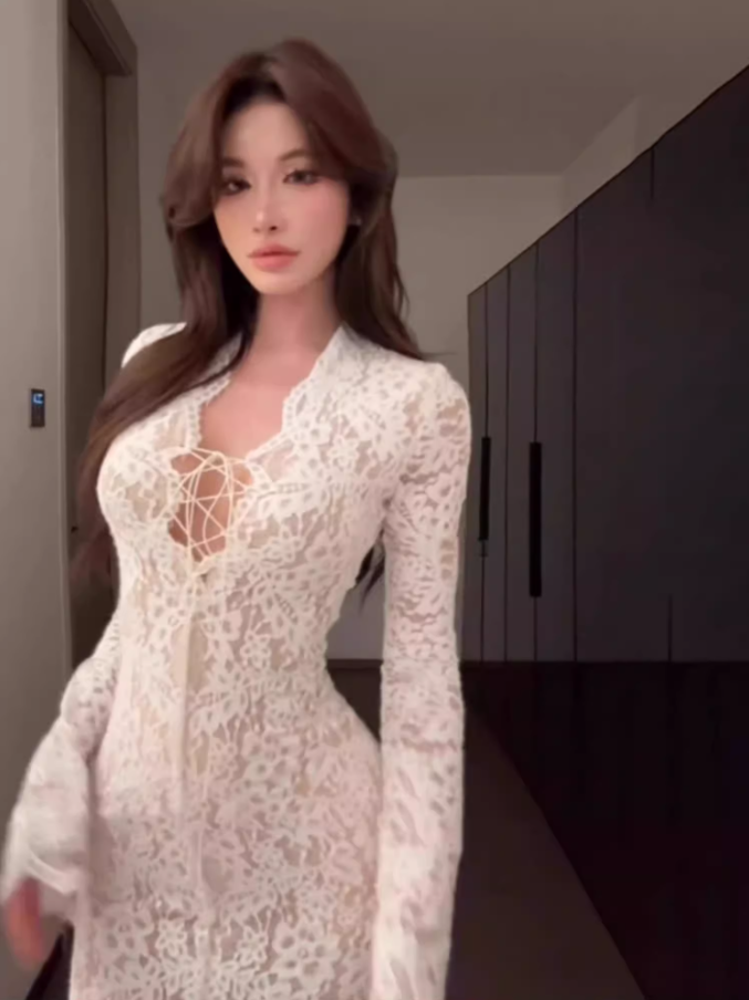 Sexy hot girl lace strap V-neck dress 2025 waist-hugging hip-wrapped slit long skirt R1205