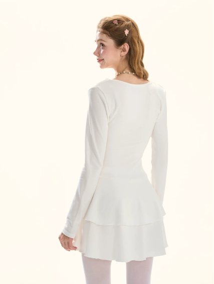 White Long Sleeve Tiered Mini Dress With Ruched Neckline And Bow Detail R9295
