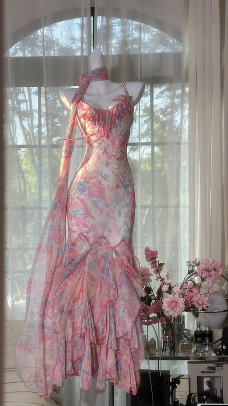 Pink floral print halter-neck fitted bodycon long ball gown R6530