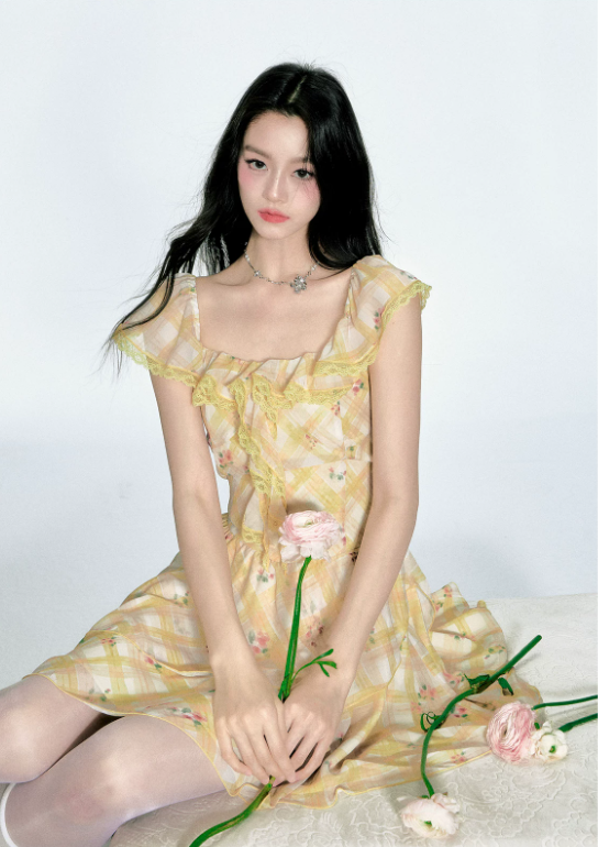 Yellow Plaid Floral Print Dress Women With Lace Ruffle Trim And Square Neck R9420