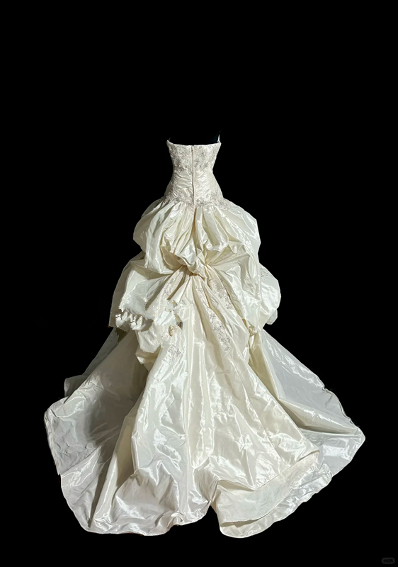 Ivory white strapless fitted waist puffy cake skirt long ball gown R6650