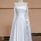 White satin off-the-shoulder fitted long elegant ball gown/bridal dress R8338