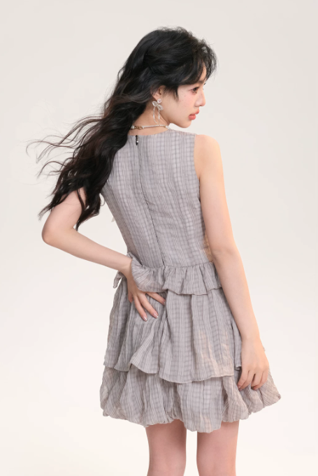 Elegant Coquette Gray Plaid Sleeveless Mini Dress With Tiered Skirt And Floral Accent R9302