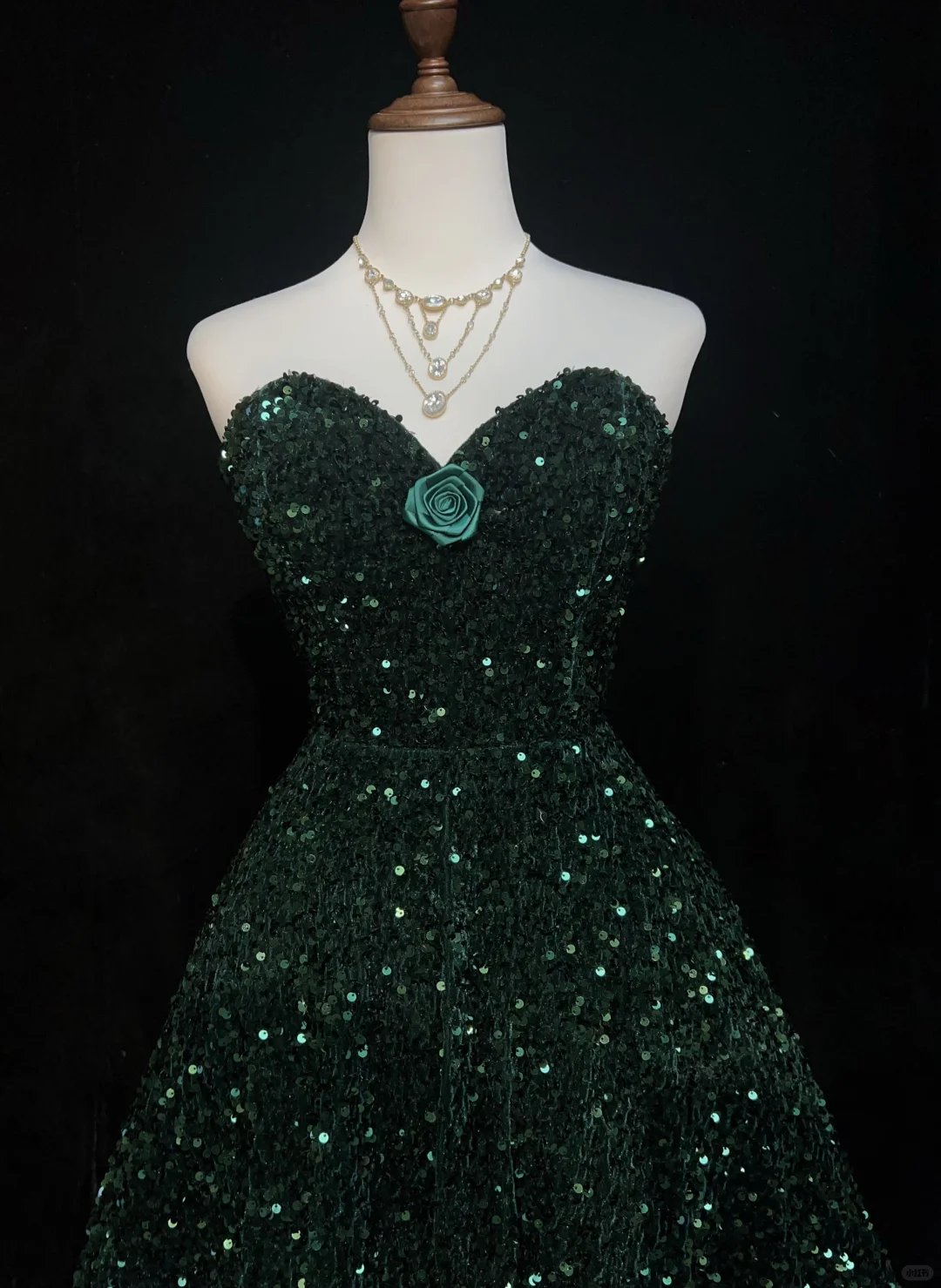 Green Strapless Sequined Waist Slim A-Line Short Skirt Homecoming Dress R4958