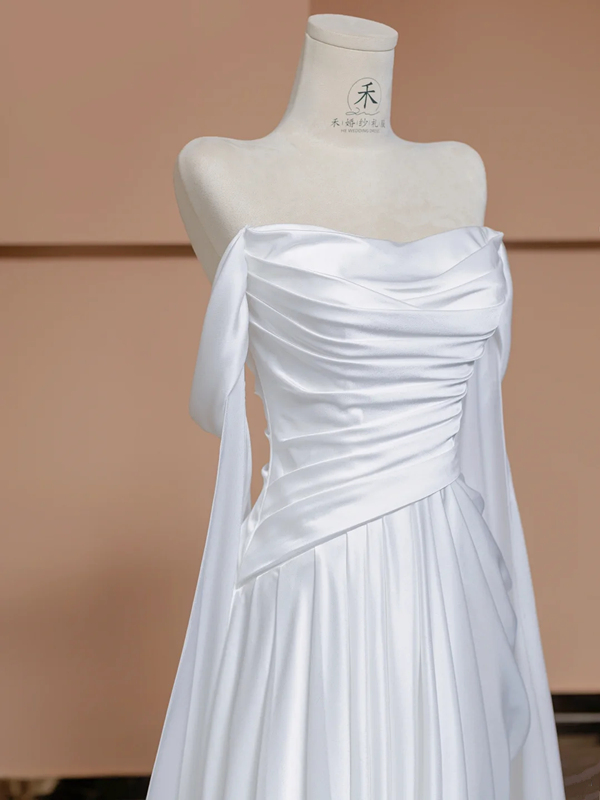 White satin off-the-shoulder fitted long elegant ball gown/bridal dress R8338