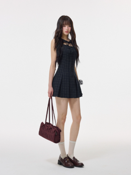 Plaid Sleeveless Mini Dress, Preppy Style With Cutout Neck And Pleated Skirt R9376