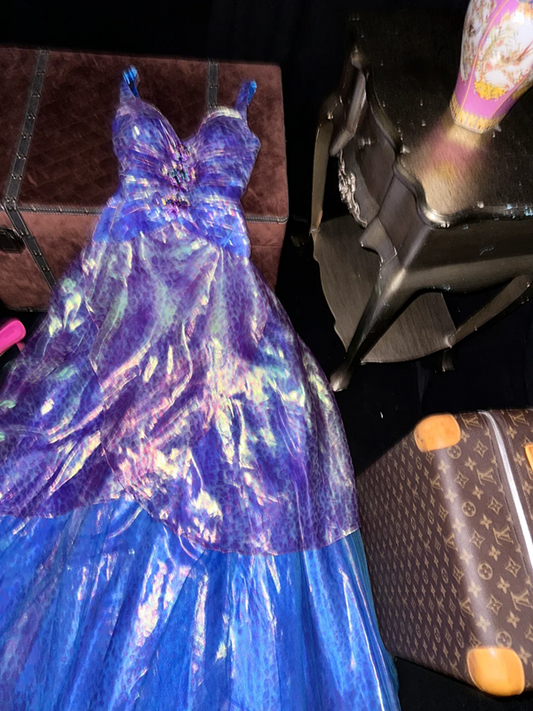 Blue-purple halter-neck fitted long ball gown R7049