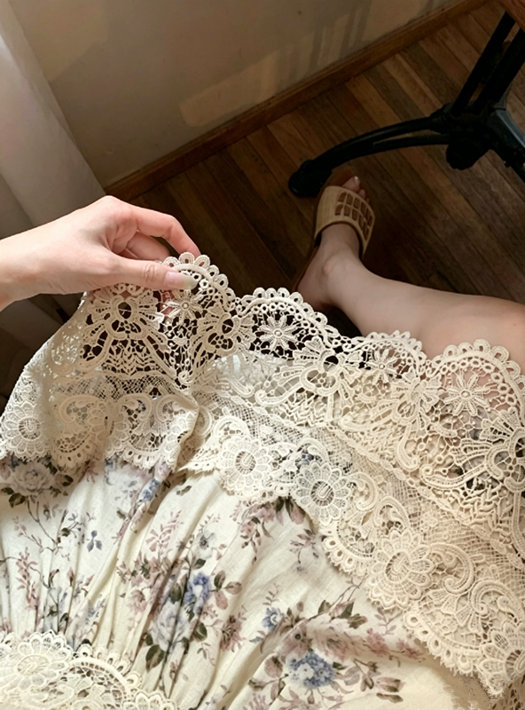 Vintage Floral Lace Sleeveless Mini Dress with Crochet Trim and Tiered Hem R9247