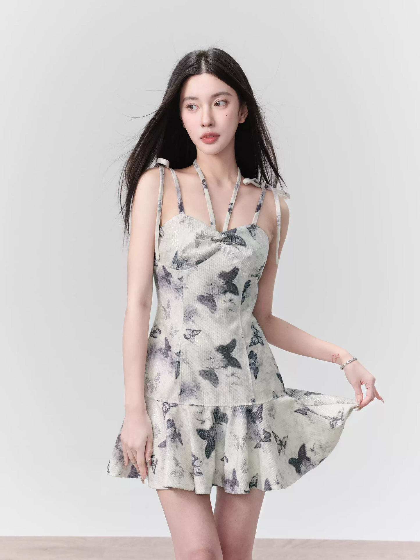 Ink Wash Butterfly Print Cami Dress Women With Halter Neck And Bow Straps R9441
