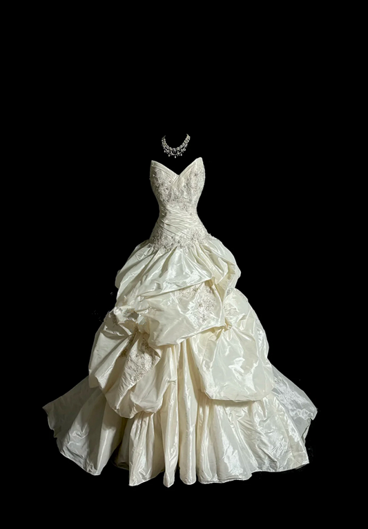 Ivory white strapless fitted waist puffy cake skirt long ball gown R6650