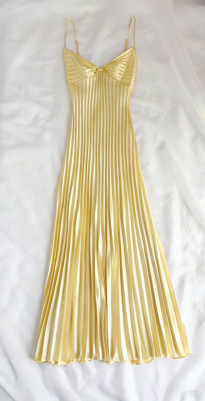 Vintage champagne pleated party evening gown         S7106