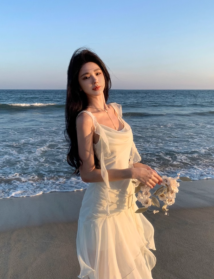 French style white suspenders beautiful small skirt seaside holiday dress fairy skirt R1605