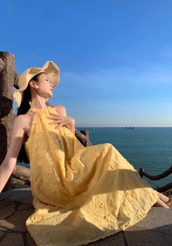 Beach dress yellow jacquard halter neck dress lazy style temperament long dress R0759