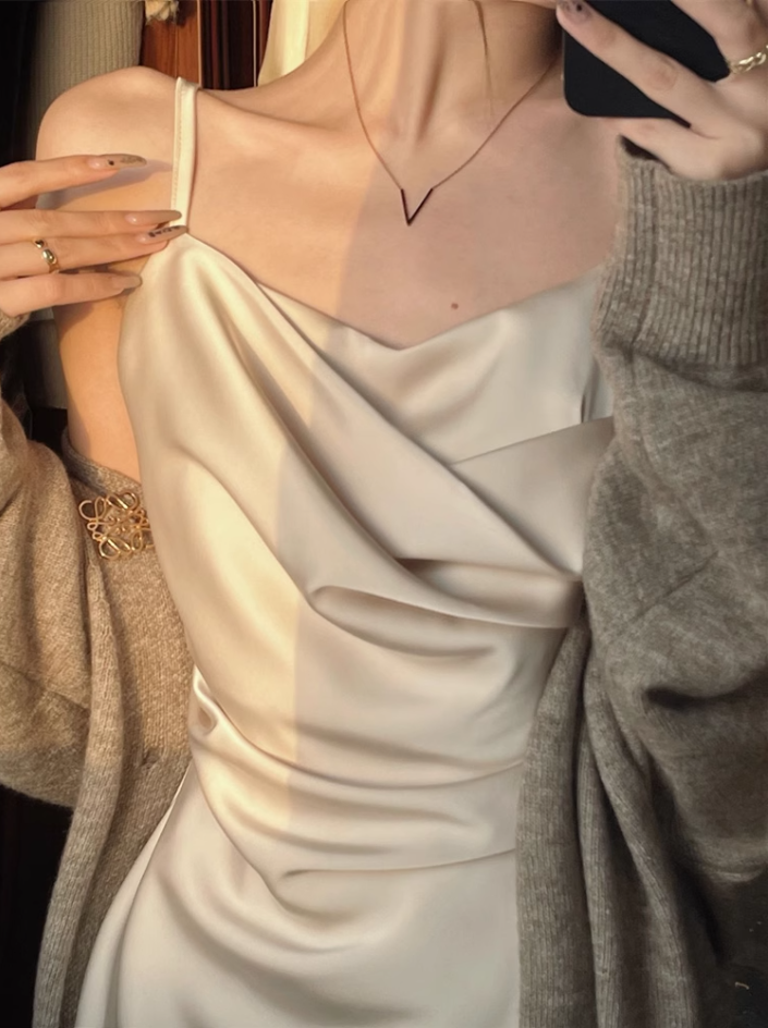 Silk satin sexy dress 2025 temperament holiday seaside slit inner suspender skirt R1441