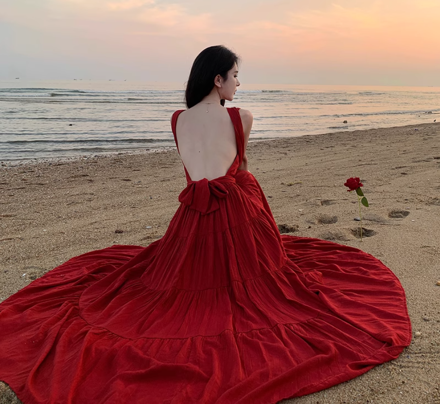 Backless V-neck swing dress new style slim seaside holiday beach dress atmosphere R1608