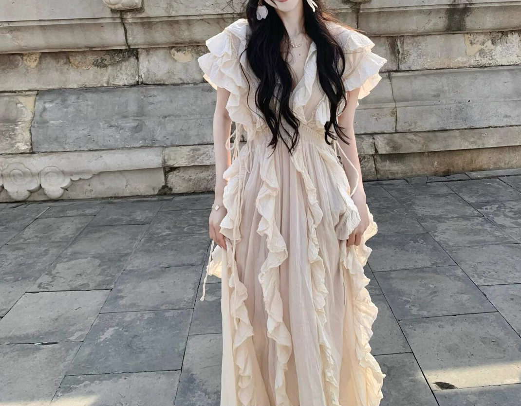 Beautiful little skirt exquisite dress ruffled V-neck waist long skirt R0703