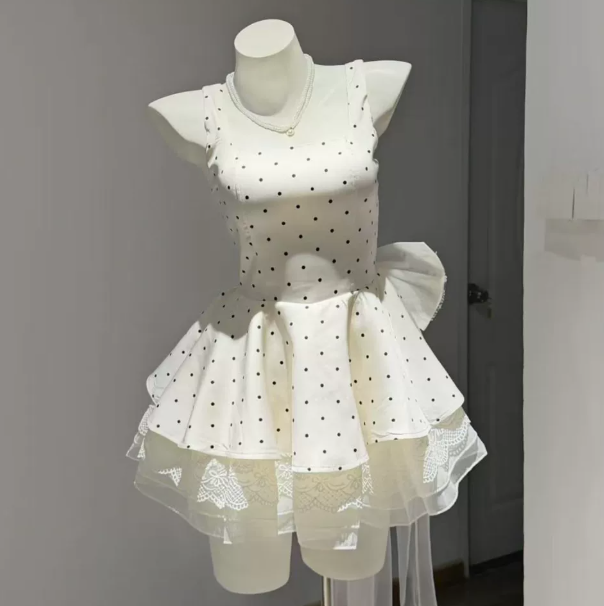 Elegant White/Black Homecoming Dress A-Line Square Polka Dots Corset Mini Prom Dress RS739