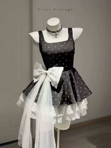 Elegant White/Black Homecoming Dress A-Line Square Polka Dots Corset Mini Prom Dress RS739
