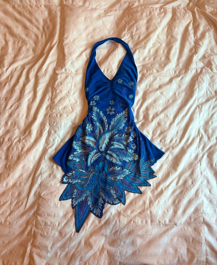 Blue halter neck suspenders slim waist irregular pattern short skirt homecoming dress R2671