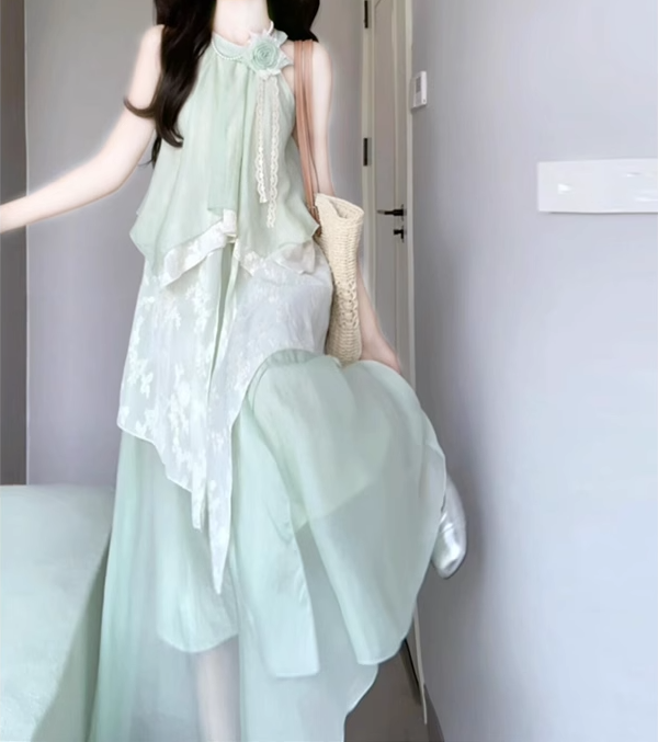 Green sleeveless halter dress irregular gentle temperament loose beach dress R0705