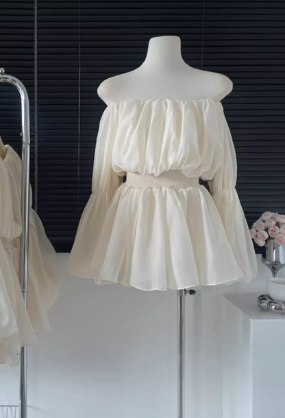 New sweet one-shoulder mesh puff sleeves versatile pleated off-shoulder temperament French shirt top R0278