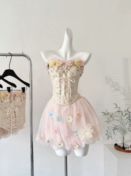 Sweet Blush Pink A-Line Strapless Applique Corset Mini Homecoming Dress RS757