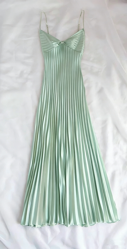 Vintage champagne pleated party evening gown         S7106