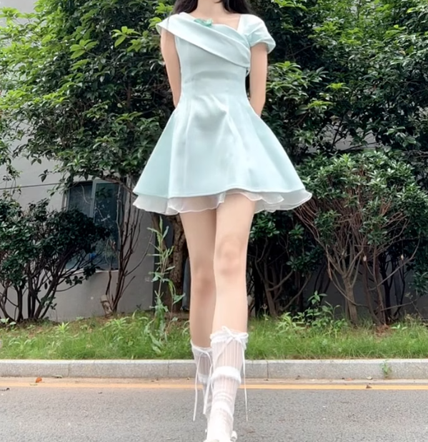 French style daughter off-shoulder dress women's summer 2025 new style puffy princess short skirt R3147