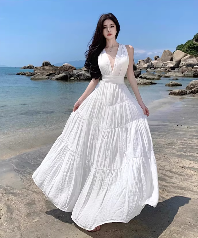 Backless V-neck swing dress new style slim seaside holiday beach dress atmosphere R1608