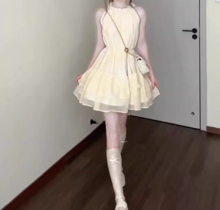 Gentle and sweet style flower halter neck dress beautiful waist A-line short skirt R0750