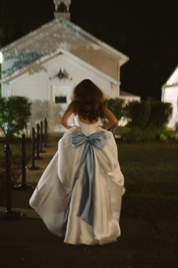 Flowy Bow Back Accessory Women's Prom Gown White Corset Maxi Evening Dress Birthday Dress — Fall Outfit 2026 New RS3163