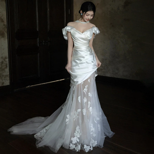 Elegant White Mermaid Sweetheart Lace Embroidery Bodycon Maxi Wedding Dress RS767