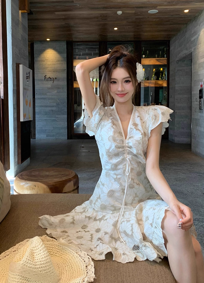 French sweet short-sleeved hollow flower high waist design beige floral dress R4070