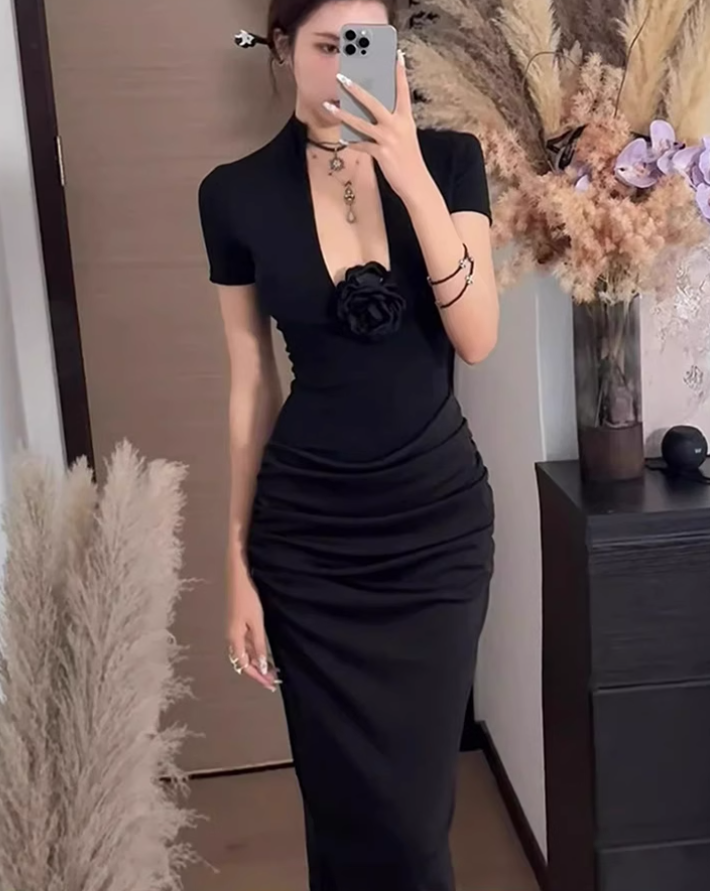 New Chinese style deep V flower dress 2025 Royal sister hip slit long skirt R1148