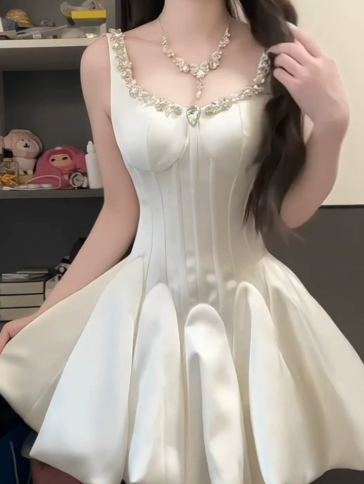 Elegant White Homecoming Dress ,A-Line Spaghetti Straps Satin Short Prom Dress RS831