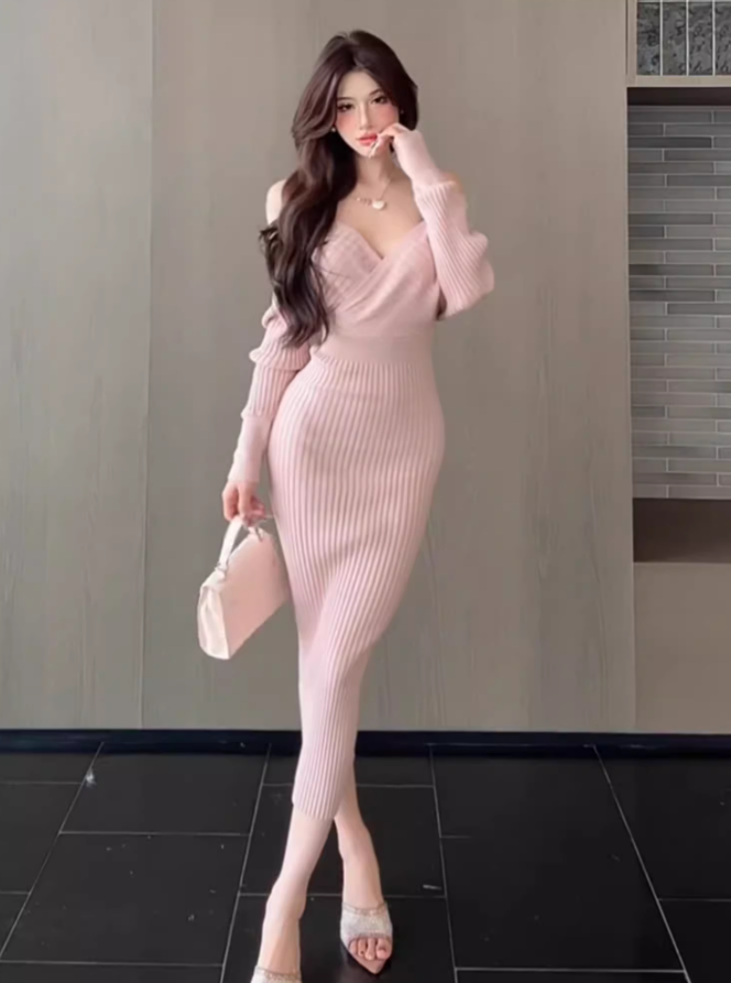 French gentle style V-neck backless knitted dress 2025 waist-hugging hip long skirt R1159