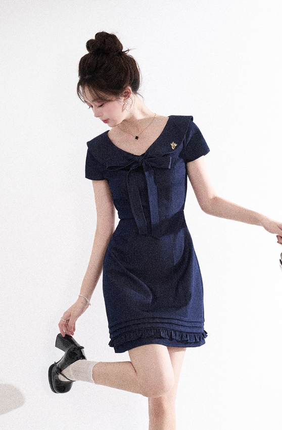 Design sense niche blue v-neck denim dress temperament French college style short skirt R4140
