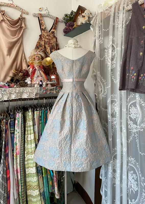 Blue and pink sleeveless fitted A-line mini ball gown R6331