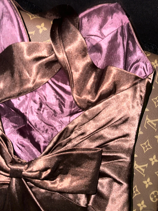 Reddish-brown halter-neck satin long ball gown, elegant and sophisticated R6930