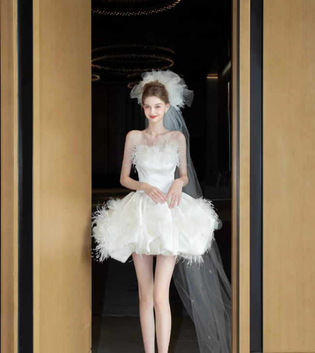 White tube top is gentle and cute with slim waist and puffy skirt, princess short skirt for homecoming dress R4188