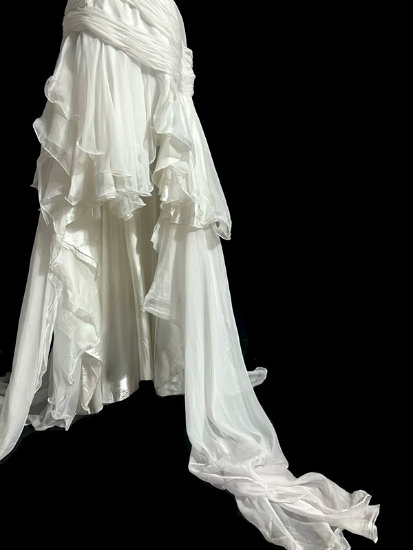 White one-shoulder halter-neck fitted waist slim-fitting ball gown with an asymmetrical hem R6651