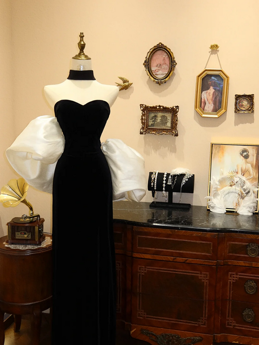 Black strapless long wedding dress with white shawl, fitted waist and hips R6571