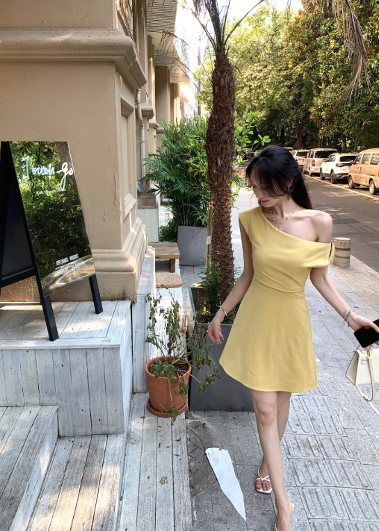 French off-shoulder yellow dress for women Korean style dating temperament slim short skirt R4296