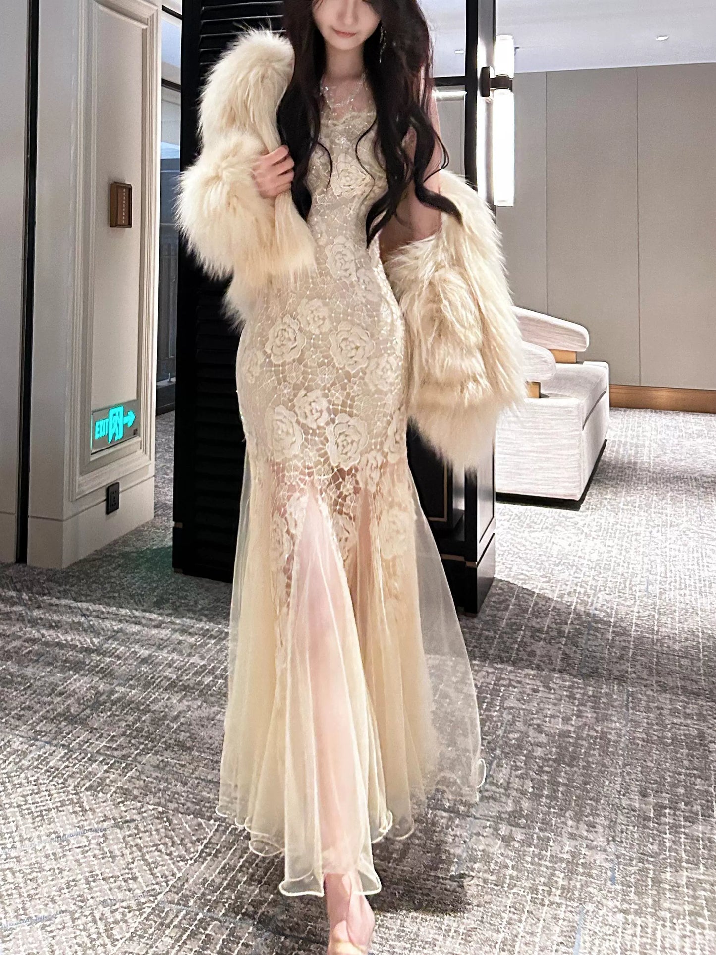 elegant rose lace mermaid party dress      S6145