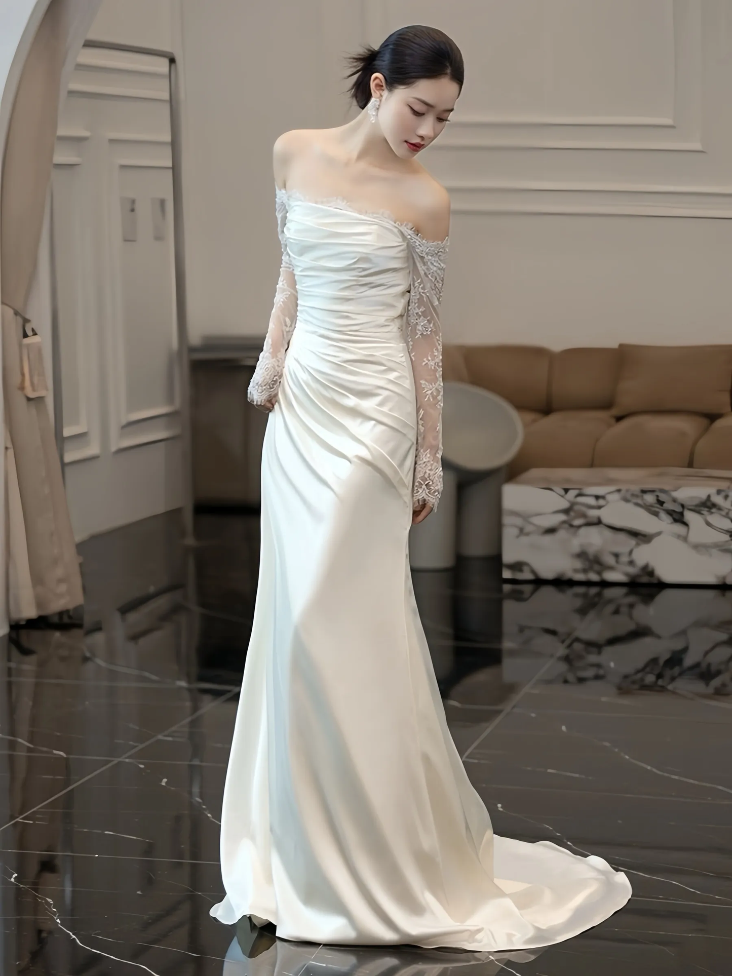 Off Shoulder Wedding Dress Elegant Fashion Dress      S5432