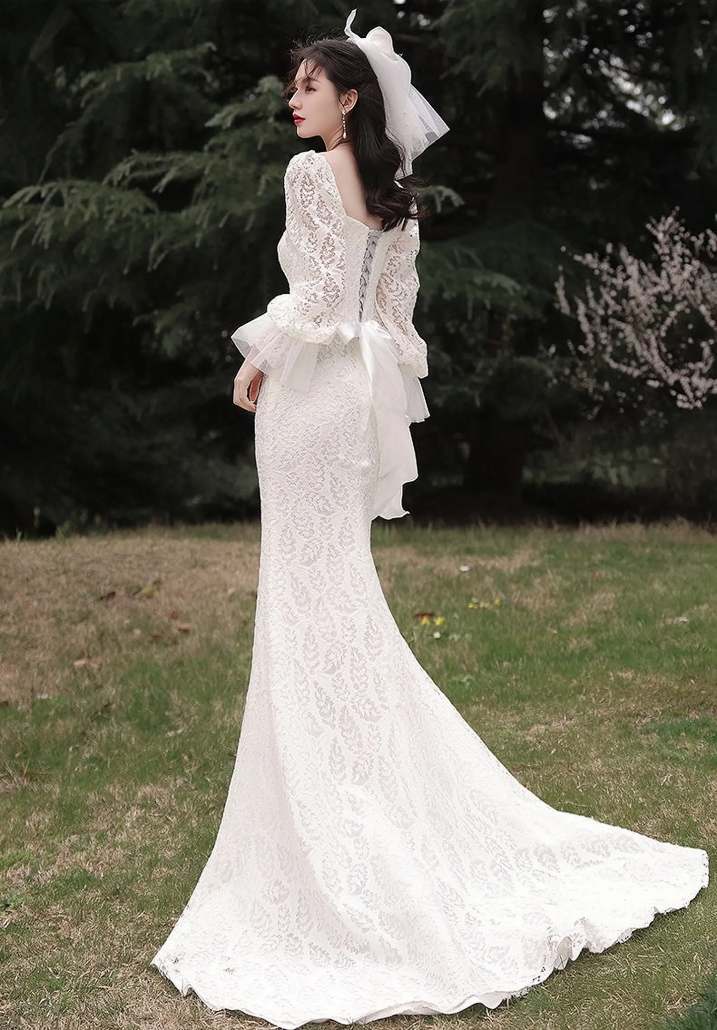 Elegant Lace Long-sleeve Mermaid Wedding Dress      S5436