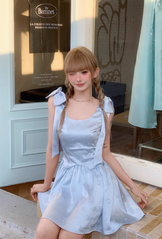 Blue embossed rose flower pleated waist bow dress R5249
